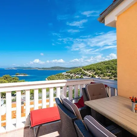 Gita, Bilo - Primosten Apartment Dolac