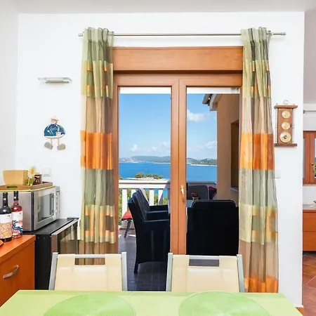 Gita, Bilo - Primosten *