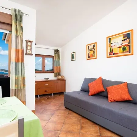 Gita, Bilo - Primosten דירה *