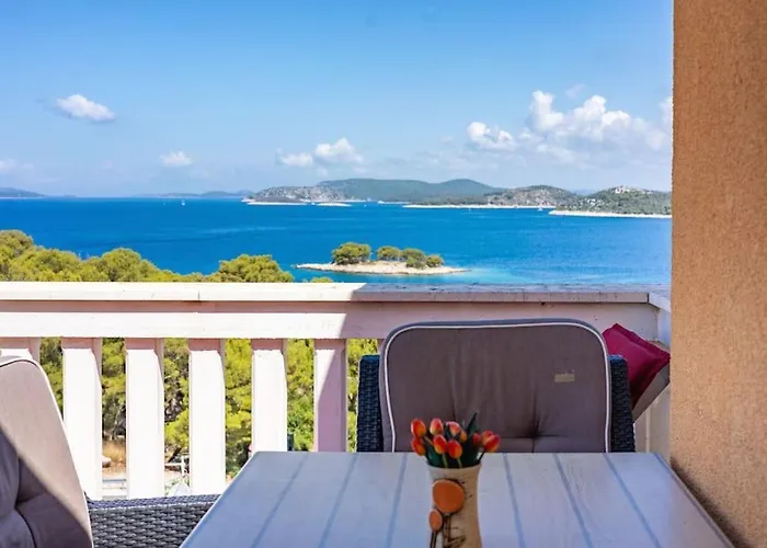 Gita, Bilo - Primosten * Dolac