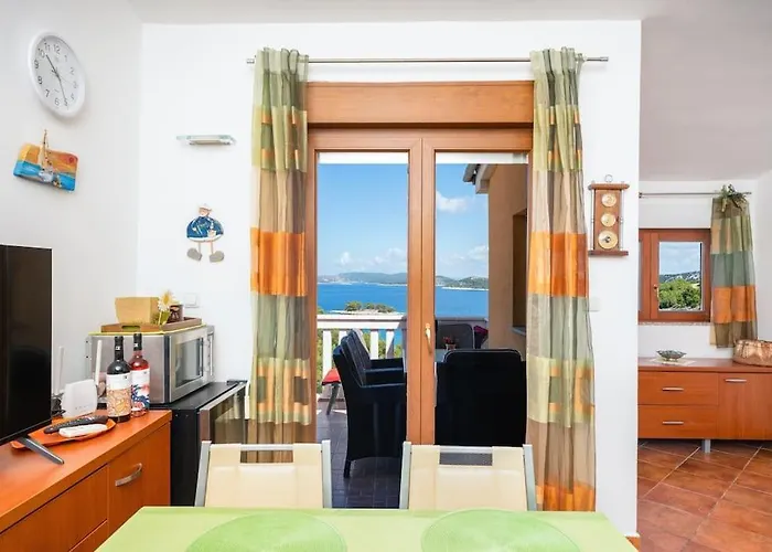 Gita, Bilo - Primosten *